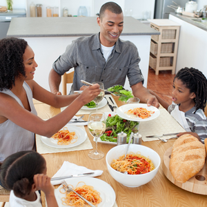 Eating healthily as a family