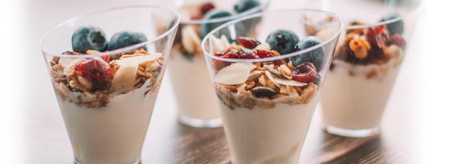 Yogurt, fruit and granola